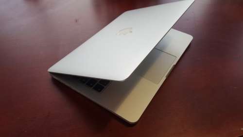 Apple MacBook Pro Early 2015 2.7GHz Core i5 13-inch Retina Display A1502 {Fantastic Condition}