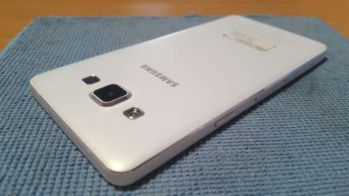 Samsung Galaxy A5 16GB White {Good Condition 8.5/10} (6 Month Warranty)