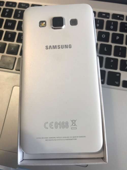 Galaxy A3 Gold 16GB (SM-A300F) (No screen but works perfectly)