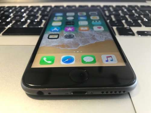 iPhone 6s 16GB Space Gray {Excellent Condition} (6 Month Warranty)