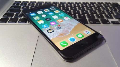 iPhone 7 Plus 128GB Jet Black! {8/10} (Apple Warranty until 29 January 2018)