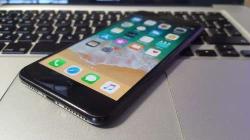 iPhone 7 Plus 128GB Jet Black! {8/10} (Apple Warranty until 29 January 2018)