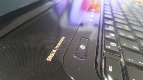 HP Pavilion dv8 Laptop! 18.4' Beast! {9/10} (6 Month Warranty}