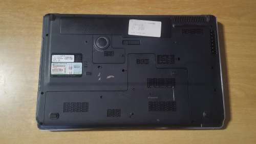 HP Pavilion dv8 Laptop! 18.4' Beast! {9/10} (6 Month Warranty}