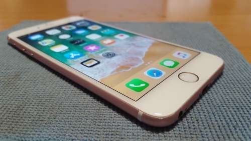 iPhone 6s Plus 128GB Rose Gold {Fantastic Cndition 8.5/10} (6 Month Warranty)