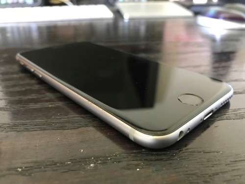 iPhone 6s 32GB Space Gray {9.5/10 - Amazing Condition!} (6 Month Warranty}