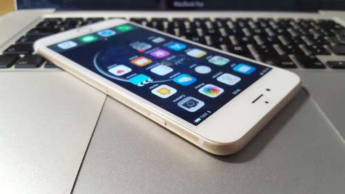 iPhone 6s Plus 16GB Gold {9/10} (6 Month Warranty)