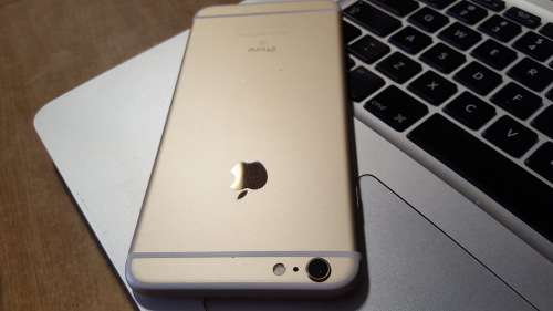 iPhone 6s Plus 16GB Gold {9/10} (6 Month Warranty)