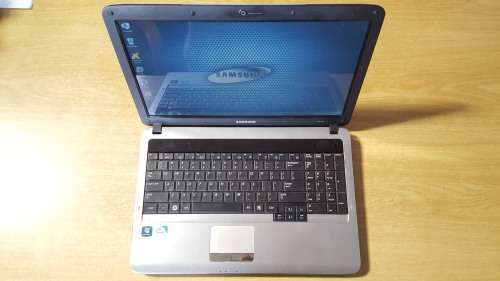 Samsung RV510 Laptop {9/10}