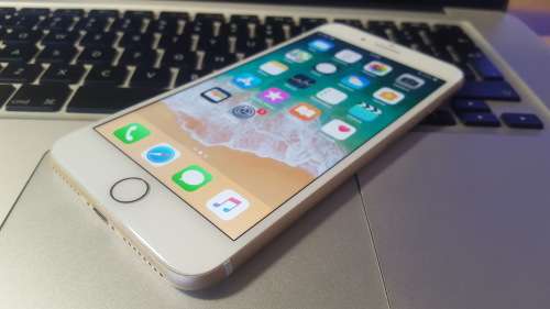 Sale!! 48 Hours only! iPhone 7 Plus 128GB Gold! {9.5/10} (6 Month Warranty)