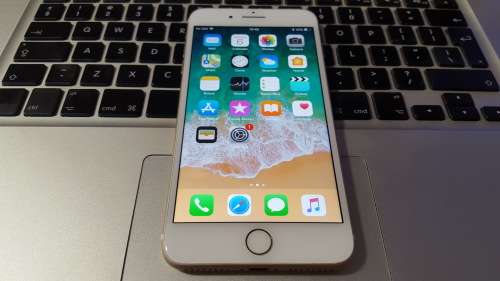 Sale!! 48 Hours only! iPhone 7 Plus 128GB Gold! {9.5/10} (6 Month Warranty)