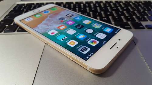 Sale!! 48 Hours only! iPhone 7 Plus 128GB Gold! {9.5/10} (6 Month Warranty)