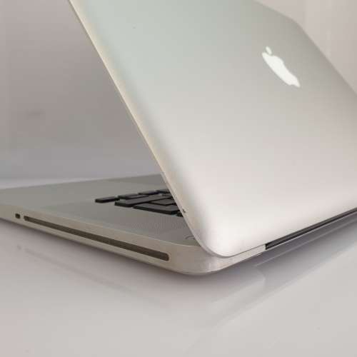 MacBook Pro "Core i7" 2.3 15" Mid-2012, 8GB RAM, 1TB HDD - For Parts