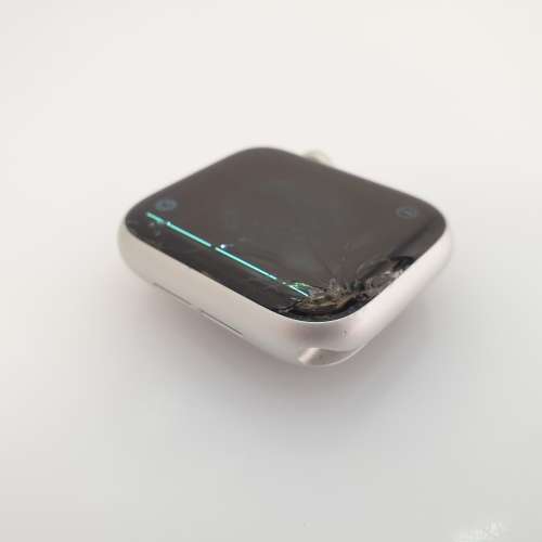 Apple Watch Series 5 40mm Silver - Cracked Screen
