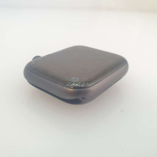 Apple Watch Series 4 Nike+ 44mm Space Gray - Cracked Screen