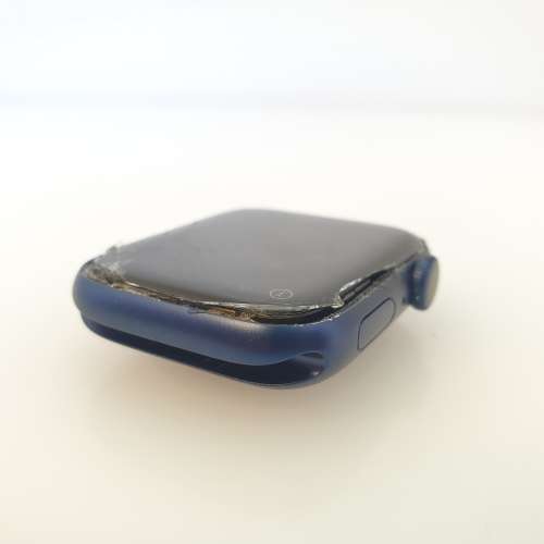 Apple Watch Series 6 44mm Blue - Cracked Screen