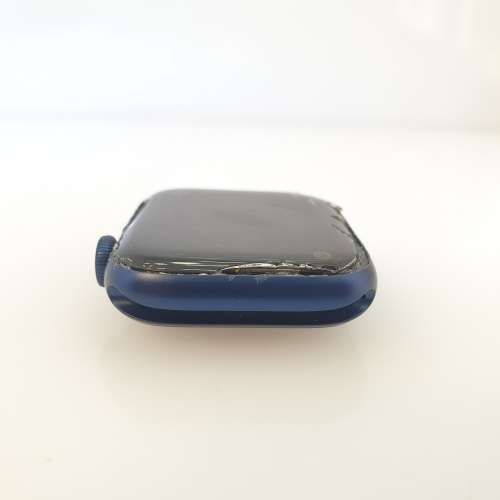 Apple Watch Series 6 44mm Blue - Cracked Screen