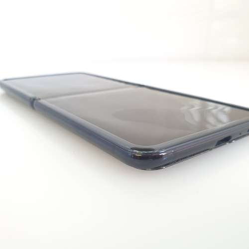 Samsung Galaxy Z Flip - Dead Screen - For Parts
