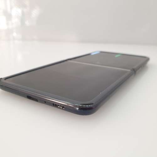Samsung Galaxy Z Flip - Dead Screen - For Parts