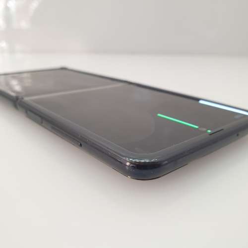 Samsung Galaxy Z Flip - Dead Screen - For Parts