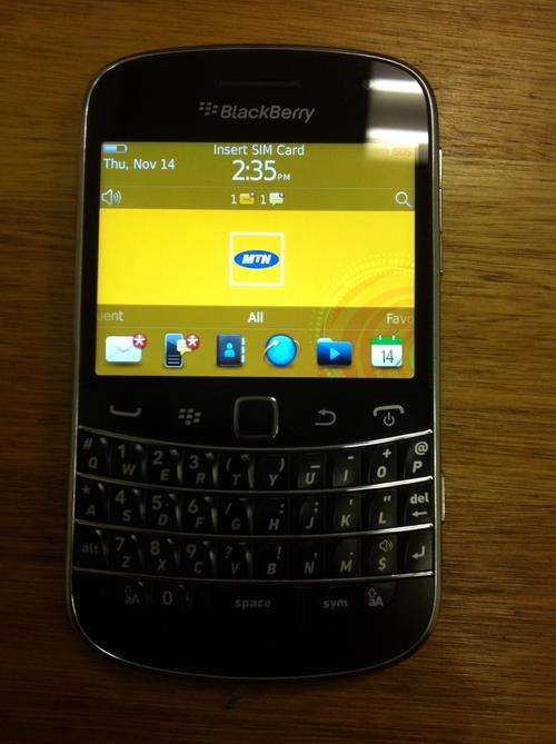 *Fantastic* Blackberry Bold 9900 Black - Free shipping!