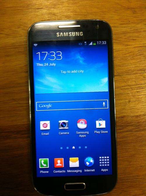 Samsung Galaxy S4 Mini Black - Cracked glass - Free shipping!