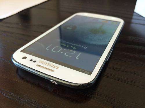 Samsung Galaxy S3 White - Free shipping!