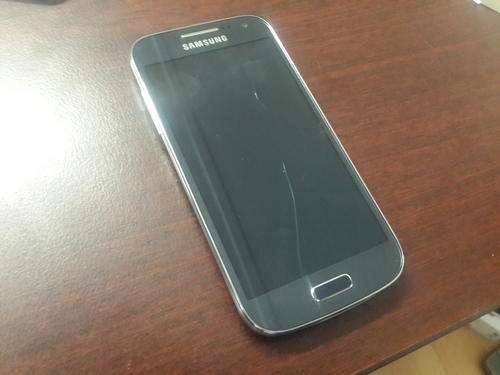 Samsung Galaxy S4 Mini Black - Cracked Glass - Free shipping!