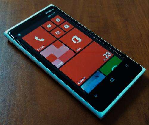 Christmas Deal Nokia Lumia 920 - Free Courier Delivery!