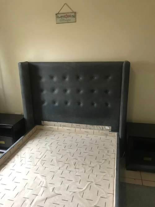 Coricraft Benton Full leather bed Columbian Black
