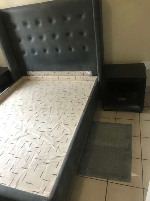 Coricraft Benton Full leather bed Columbian Black
