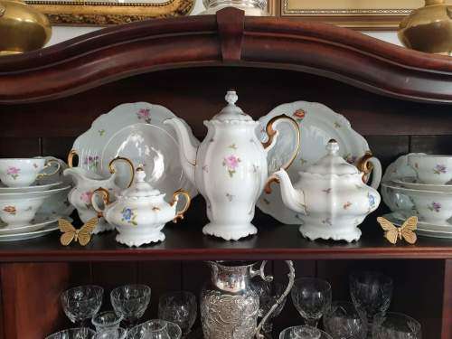 Very Large Rosenthal Pompadour Tea and Coffee Set for 10 / 39 Pieces. Decorated with differ