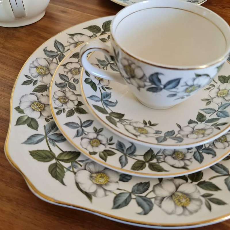 Staffordshire Midwinter Stylecraft Classic Shape part Tea Set decorated with Flowers and Gold