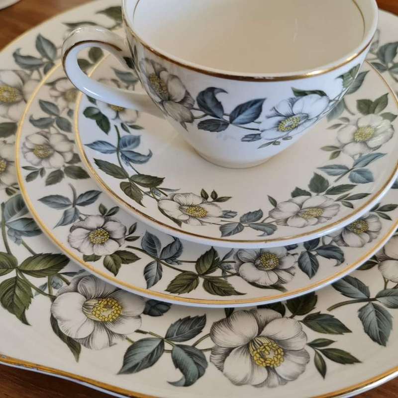 Staffordshire Midwinter Stylecraft Classic Shape part Tea Set decorated with Flowers and Gold