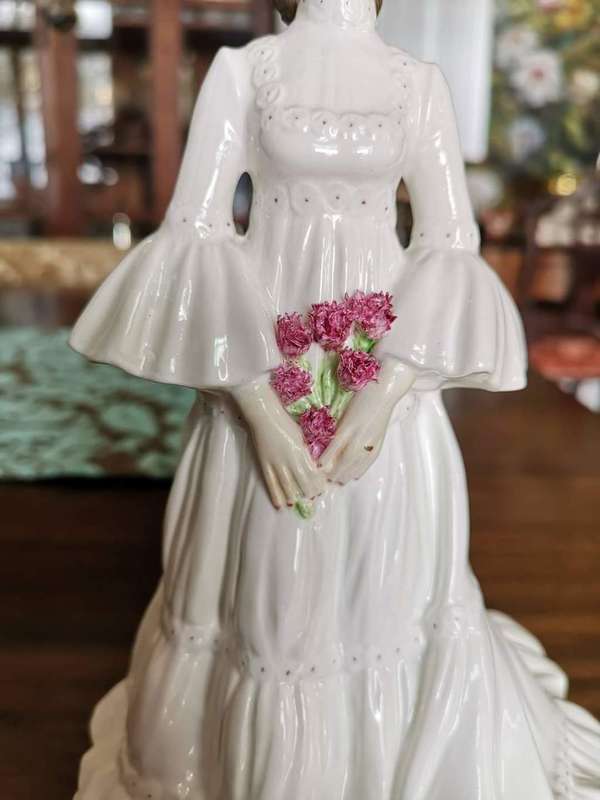 Coalport Ladies of Fashion Series - 'THE BRIDE' Figurine.
