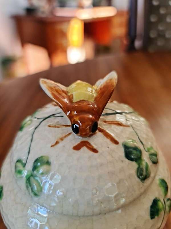 Vintage Honey Bee and Honeycomb 3 Piece Tea Set Pot, Creamer & Sugar - Made In Japan