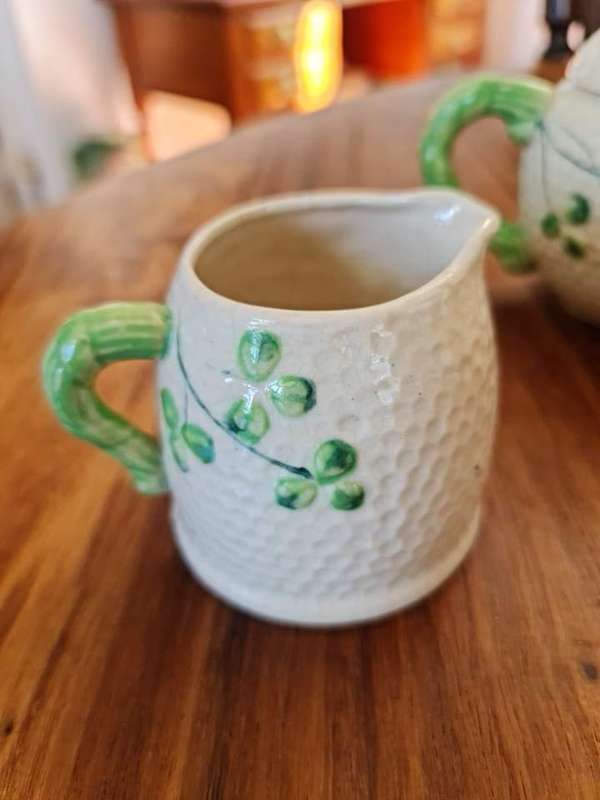 Vintage Honey Bee and Honeycomb 3 Piece Tea Set Pot, Creamer & Sugar - Made In Japan
