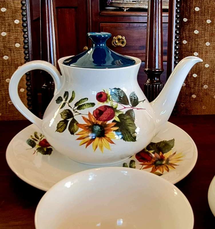 Dinner Set plus Serving Ware and Tea / Coffee Set in the Lovely Carolina Design - Ridgway Ironstone