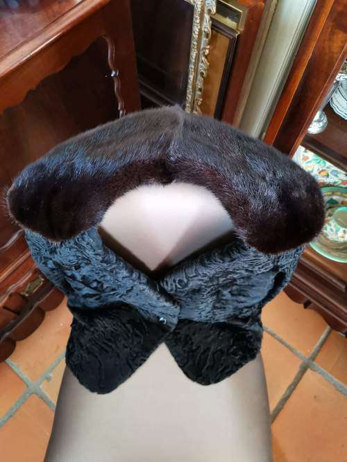 R750 - Beautiful Koseff Fur Jacket with Fur Cuffs and Collar. Size 8 - 10.