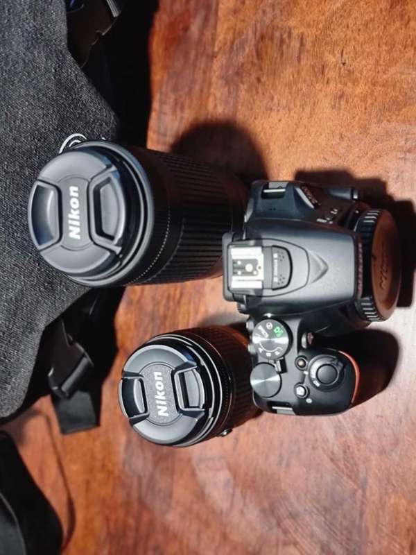 Nikon D5600 Camera Set for Sale - Immaculate Condition!