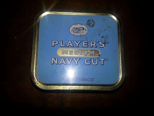 Players medium Navy Cut Tin