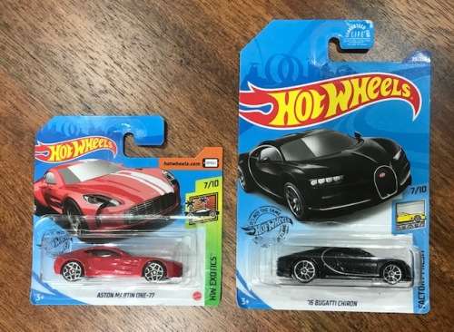 HOTWHEELS DOU - BUGATTI CHIRON and ASTON MARTIN