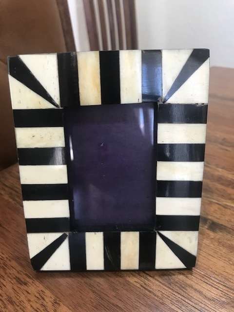 BOX OF 4 HANDMADE PICTURE FRAMES, 4 DIFFERENT STYLES AVAILABLE
