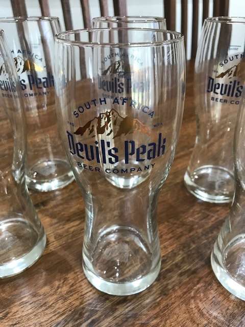 LOT OF 10 x DEVILS PEAK 500ml DRAUGHT BEER GLASSES