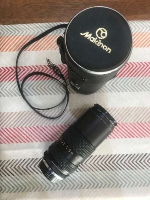 MAKINON COMPACT MACRO ZOOM LENS 80-200MM