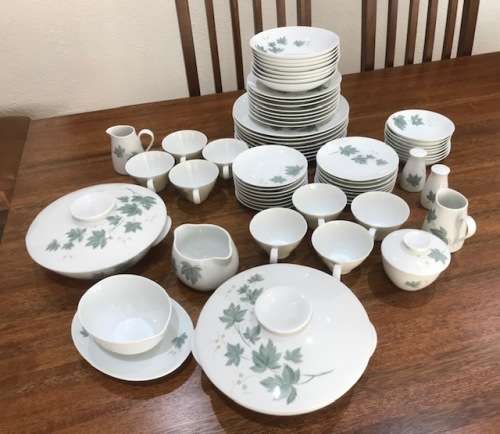 HUGE - 73 PIECE GENUINE NORITAKE JAPAN WILD IVY `102` DINNER SET