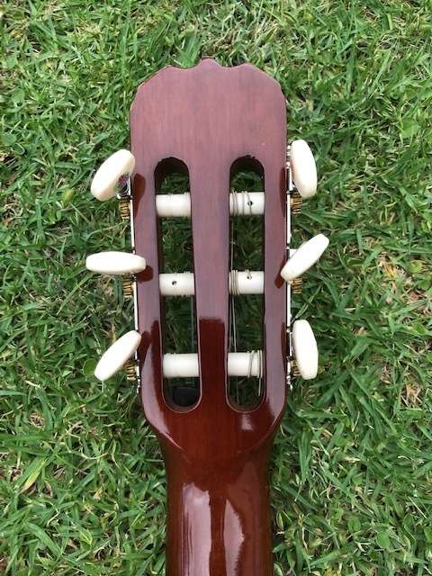 CATALUNA SGN 4040 WOODEN ACOUSTIC GUITAR