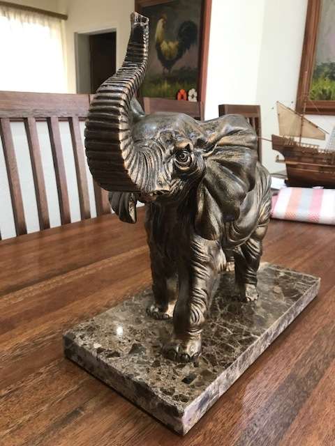 STUNNING - LARGE BRONZE COLORED RESIN CAST ELEPHANT ON MARBLE BASE