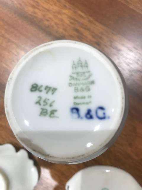 3 RARE VINTAGE PORCELAIN ITEMS - ALL FOR ONE BID - STARTING AT R1 !!!