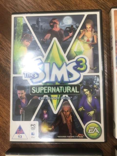 SIMS 3 PC EXPANSION PACKS X 4 - BID PER DISK TO TAKE ALL 4